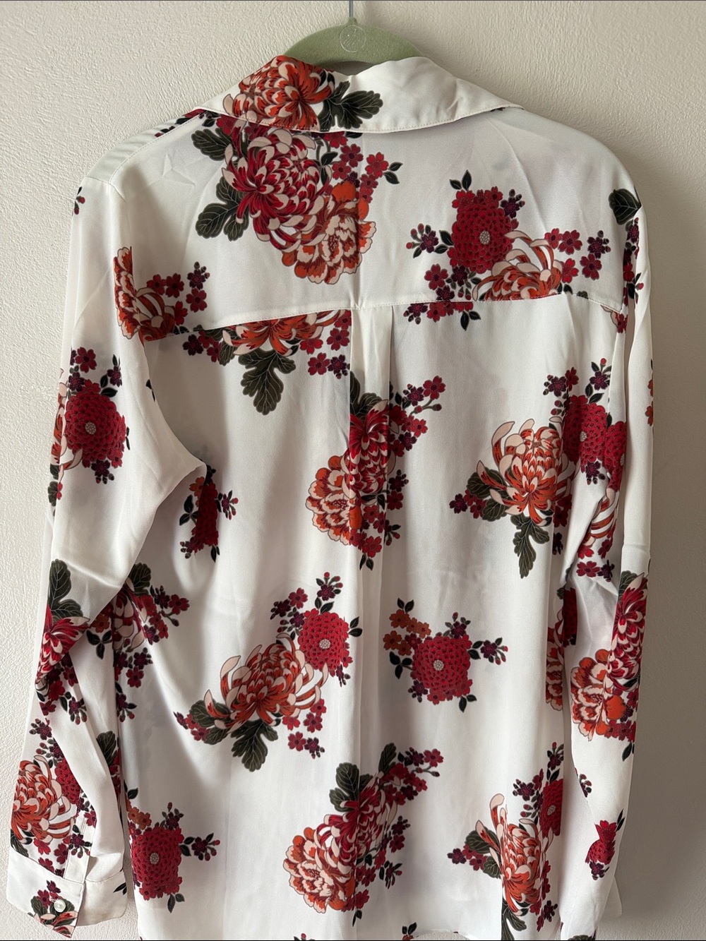 Express Cream Floral Button-Front Shirt with Red & Orange Blooms - Picture 4 of 4